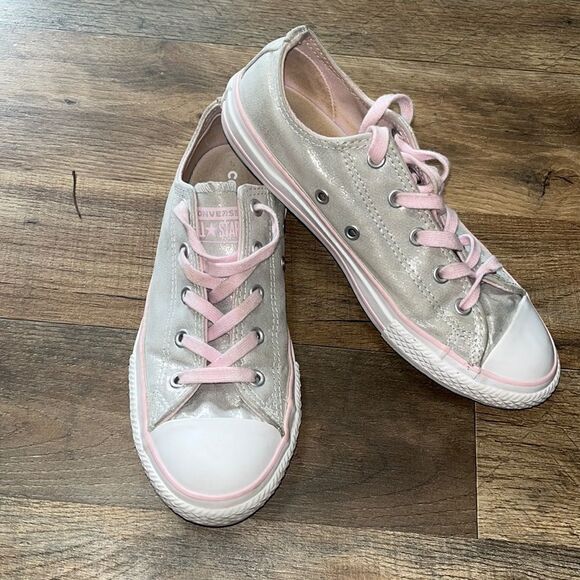 Converse silver metallic and light pink low tops size 3 - Picture 1 of 6